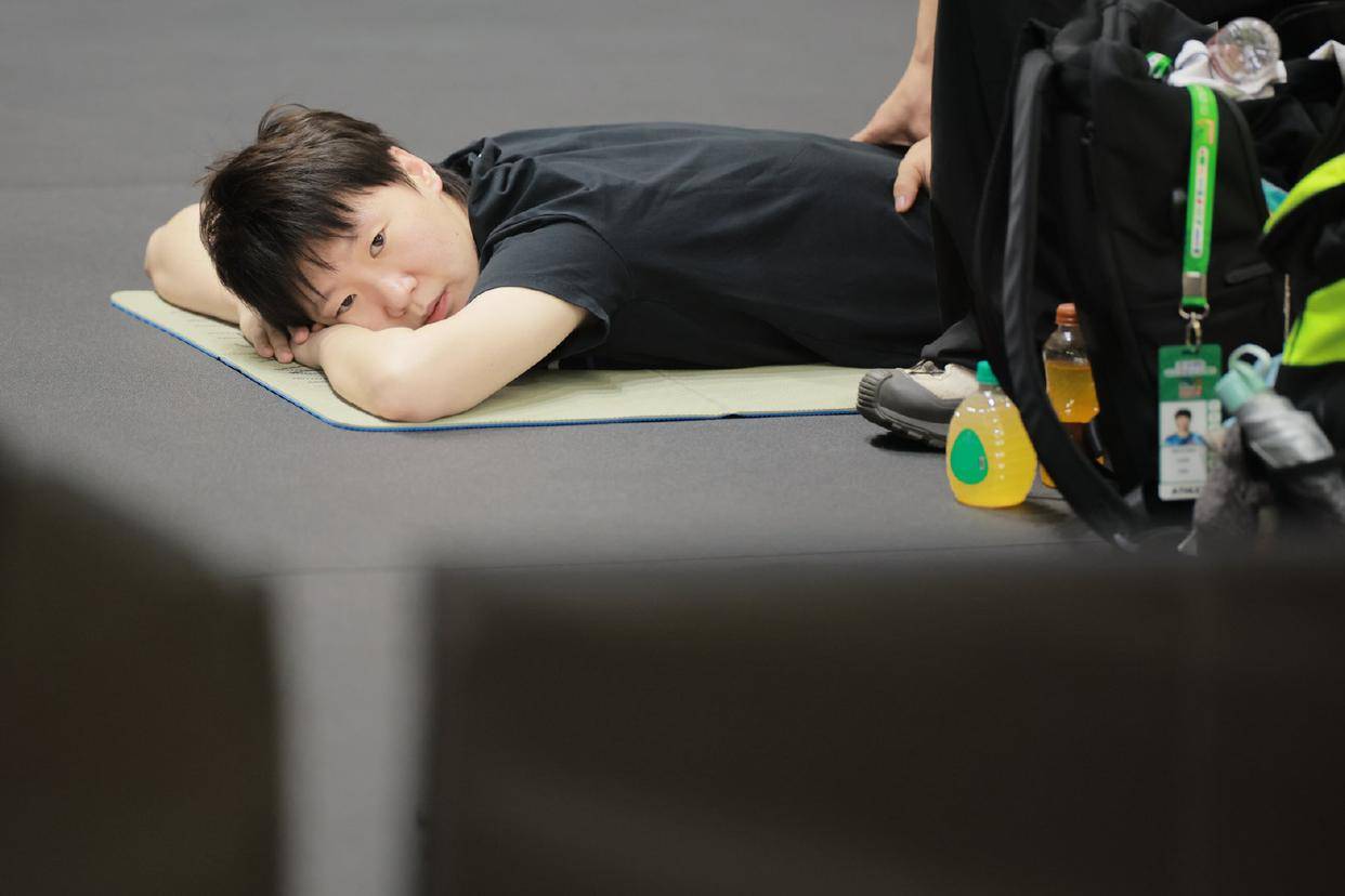 而他们派出, fb, 进攻能力