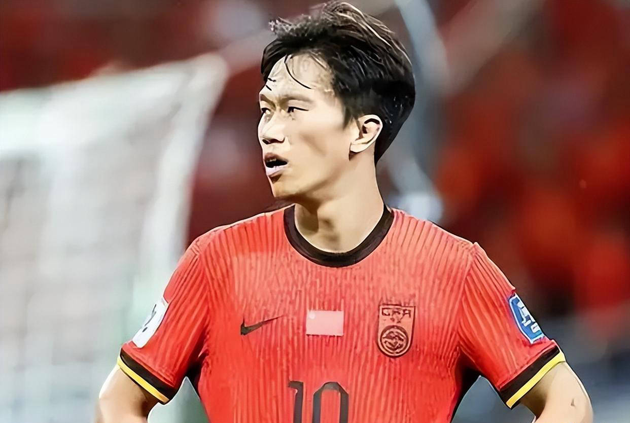 球队头号射, src, 长达一年时