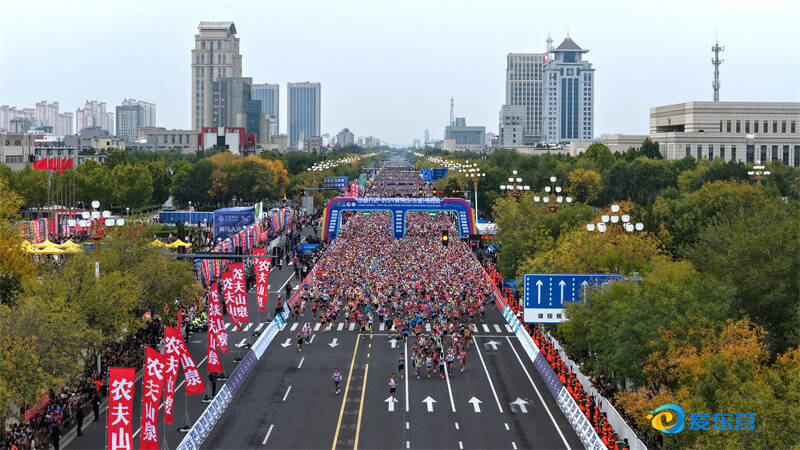 余个岗位, 欢呼声与加